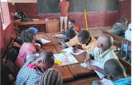 Notre  Club  a participé à la mission 2023 du GRoupement Enseignants sans Frontières, le GREF, en Guinée.